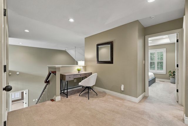 1211 SUTTON DR, Columbia, MO 65203
