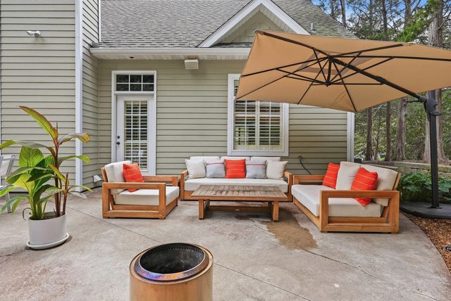 1211 SUTTON DR, Columbia, MO 65203
