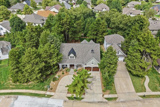 1211 SUTTON DR, Columbia, MO 65203