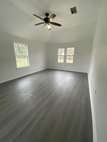 40 County Road 3577, Cleveland, TX 77327