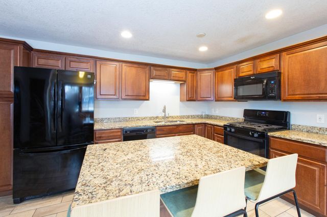 1133 126th Lane NE, Blaine, MN 55434