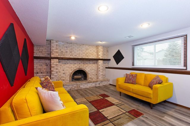 1133 126th Lane NE, Blaine, MN 55434