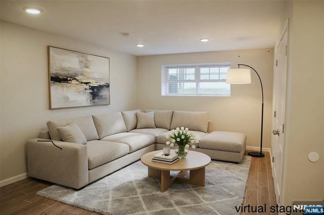 28 Davis Street, Harrison, NJ 07029