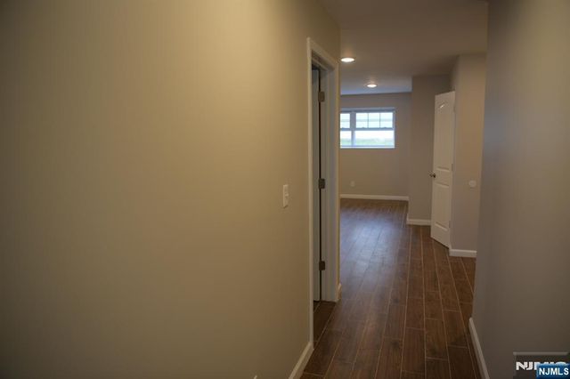 28 Davis Street, Harrison, NJ 07029