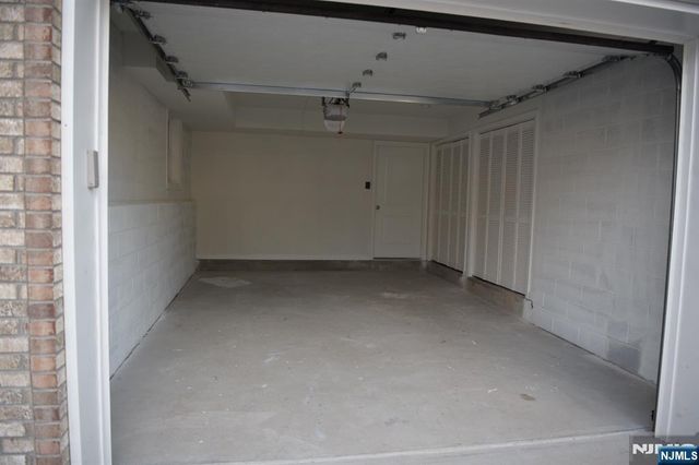 28 Davis Street, Harrison, NJ 07029
