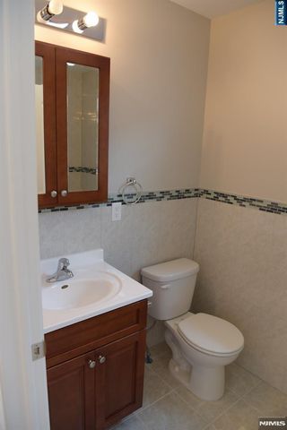 28 Davis Street, Harrison, NJ 07029