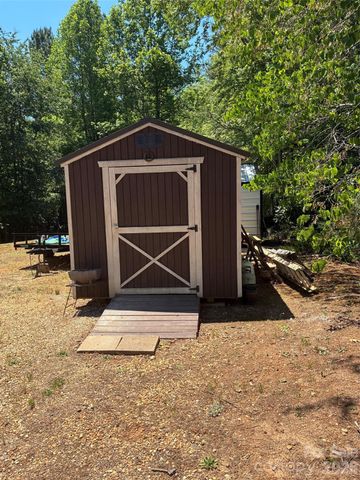 1431 Mountain Creek Road, Rutherfordton, NC 28139