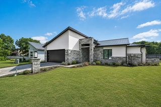 102 Menard CT, Horseshoe Bay, TX 78657