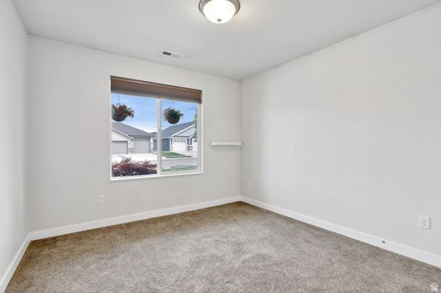 2337 W 1850 N, Clinton, UT 84015