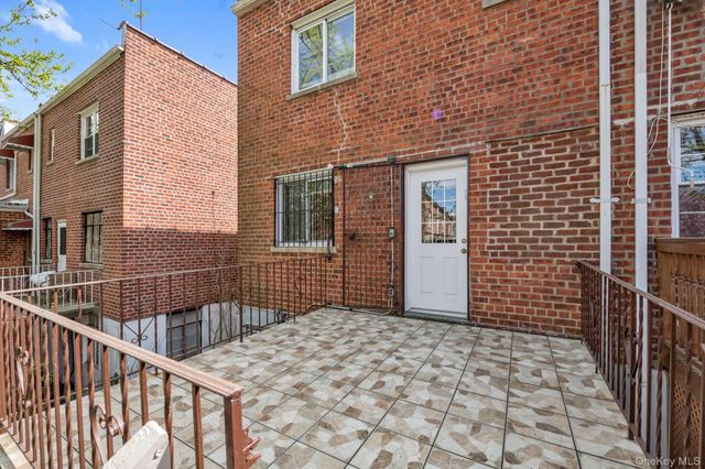 1287 Pelham Parkway N, Bronx, NY 10469