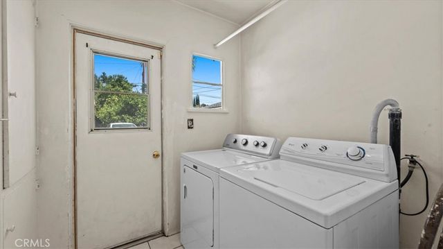 1502 N White Avenue, Pomona, CA 91768