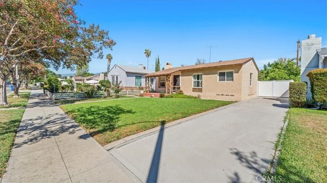 1502 N White Avenue, Pomona, CA 91768