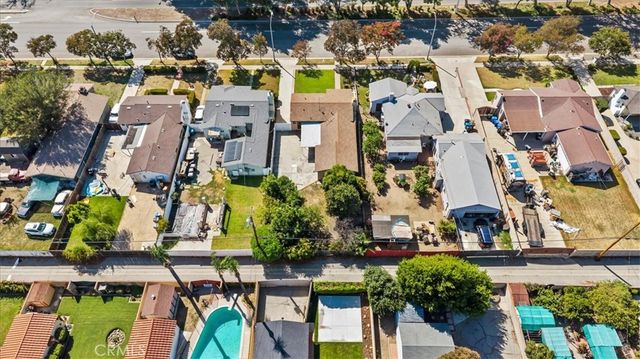1502 N White Avenue, Pomona, CA 91768
