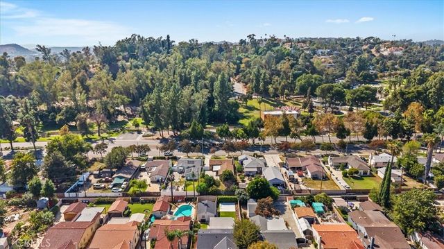 1502 N White Avenue, Pomona, CA 91768