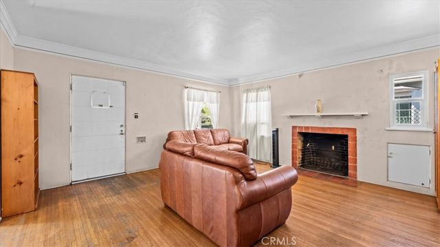 1502 N White Avenue, Pomona, CA 91768