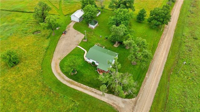510 NW 100th Street, Spickard, MO 64679