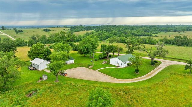 510 NW 100th Street, Spickard, MO 64679