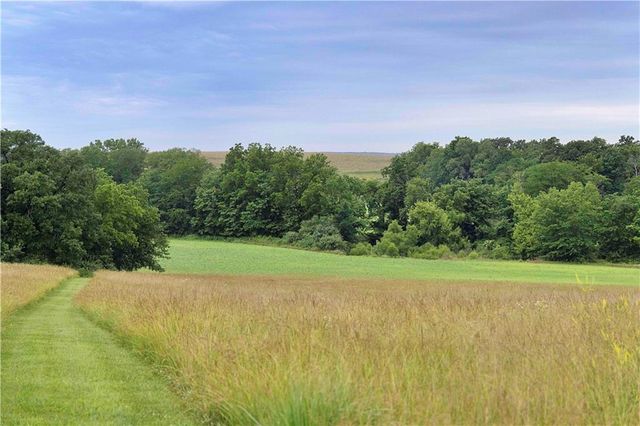 510 NW 100th Street, Spickard, MO 64679