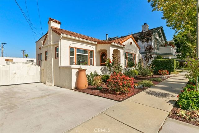 728 Belmont Avenue, Long Beach, CA 90804