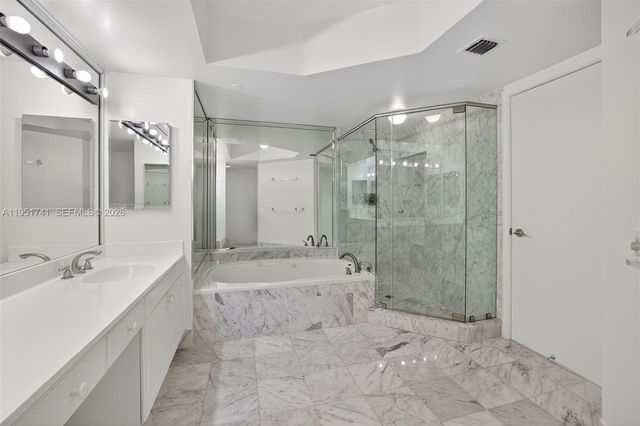 3640 Yacht Club Drive 708, Aventura, FL 33180