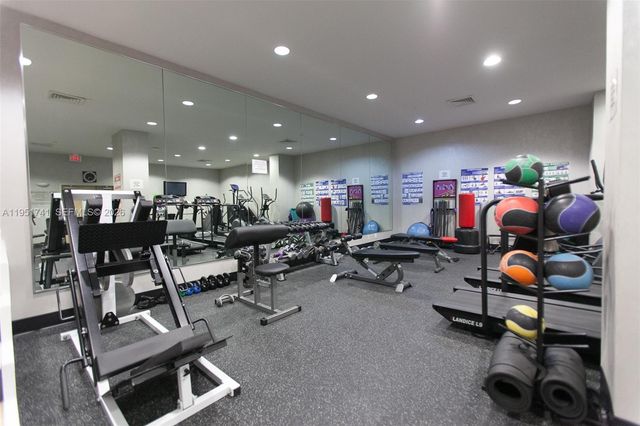 3640 Yacht Club Drive 708, Aventura, FL 33180