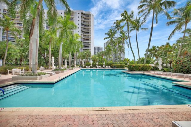 3640 Yacht Club Drive 708, Aventura, FL 33180