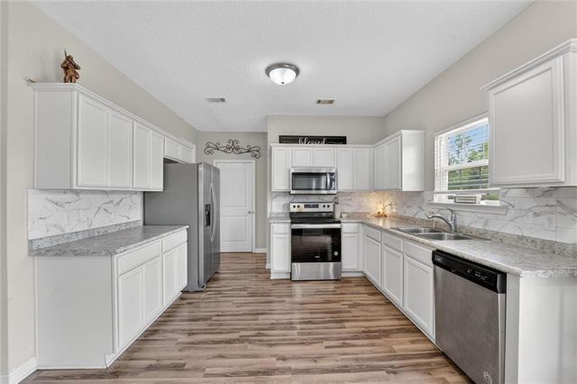1766 Wiregrass Way, Hinesville, GA 31313