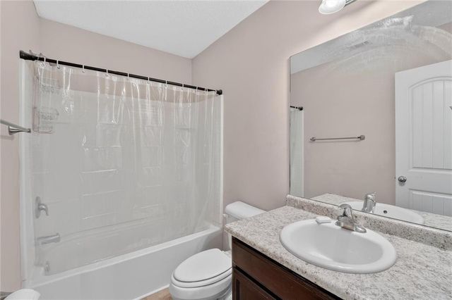 1766 Wiregrass Way, Hinesville, GA 31313