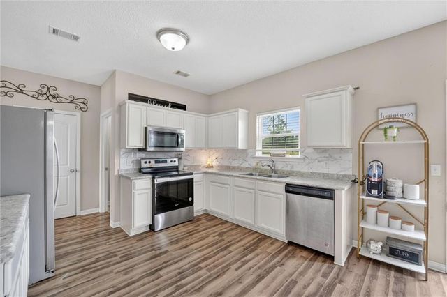 1766 Wiregrass Way, Hinesville, GA 31313