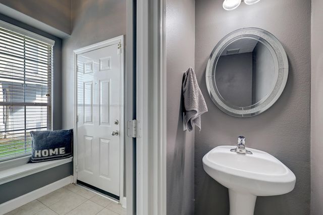 182 W Stedhill Loop, The Woodlands, TX 77384