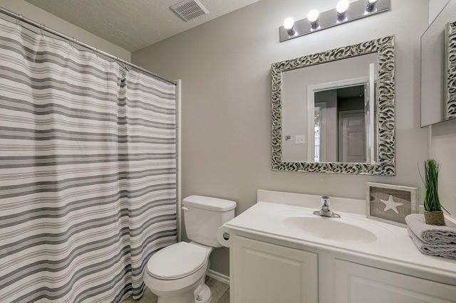 182 W Stedhill Loop, The Woodlands, TX 77384