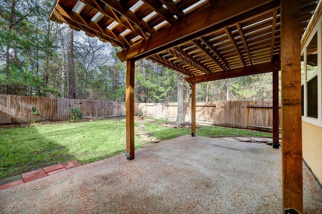 182 W Stedhill Loop, The Woodlands, TX 77384