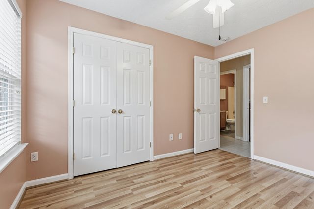 1909 Fieldstone Dr, Columbia, TN 38401