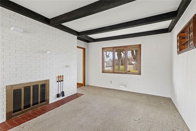 3933 NE Indianola Drive, Kansas City, MO 64116