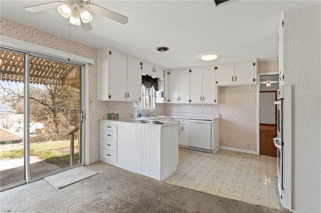 3933 NE Indianola Drive, Kansas City, MO 64116