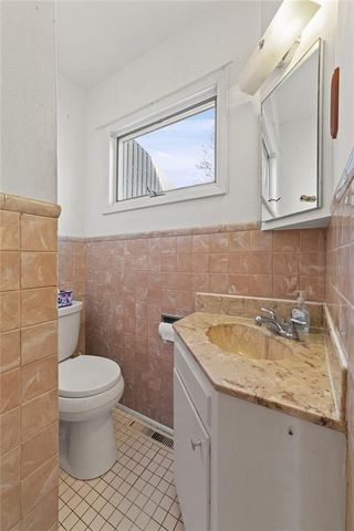 3933 NE Indianola Drive, Kansas City, MO 64116