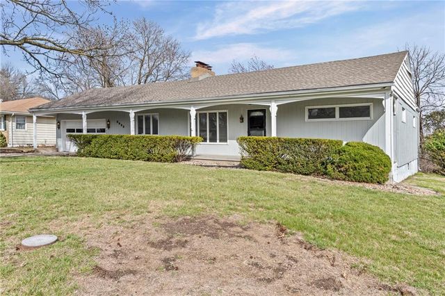 3933 NE Indianola Drive, Kansas City, MO 64116