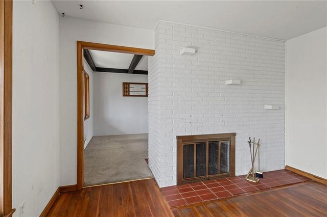 3933 NE Indianola Drive, Kansas City, MO 64116