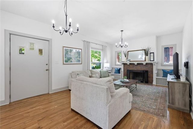 4333 Harrison Street, Kansas City, MO 64110