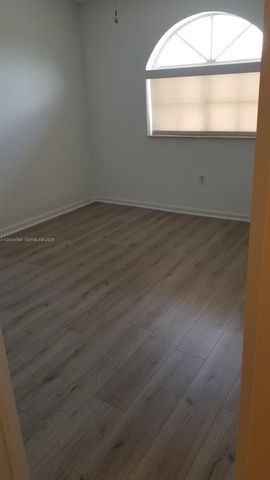 7730 W 34th Lane 14202, Hialeah, FL 33018