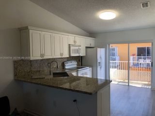 7730 W 34th Lane 14202, Hialeah, FL 33018