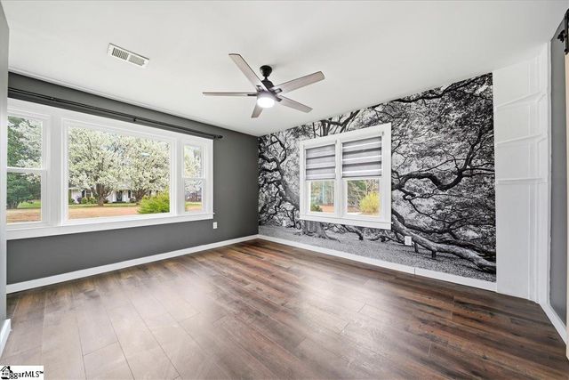 166 Berry Road, Boiling Springs, SC 29316