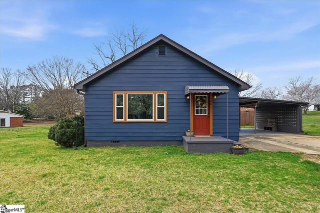 166 Berry Road, Boiling Springs, SC 29316