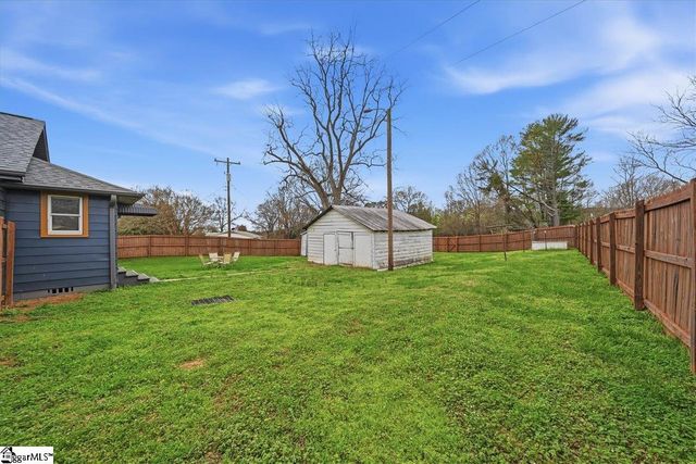166 Berry Road, Boiling Springs, SC 29316