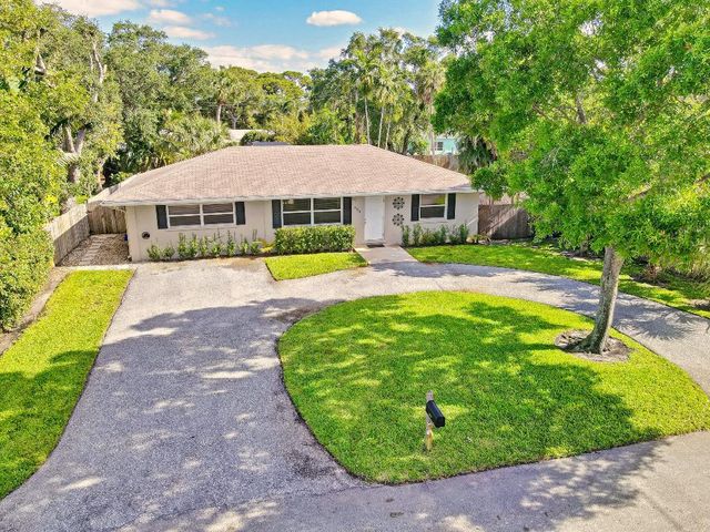2545 Venice Drive, Palm Beach Gardens, FL 33410