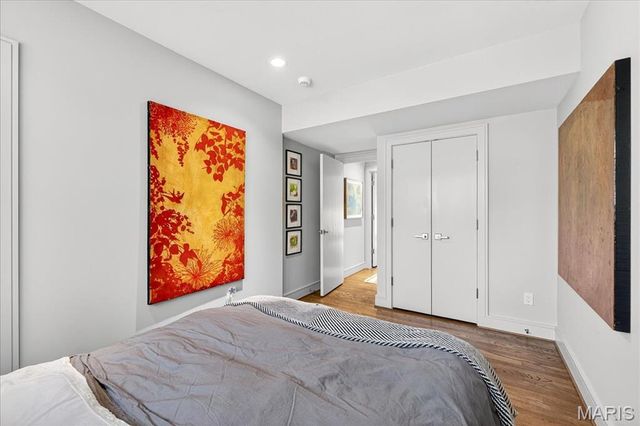 12 E Brentmoor Park, Clayton, MO 63105