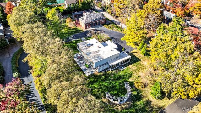 12 E Brentmoor Park, Clayton, MO 63105