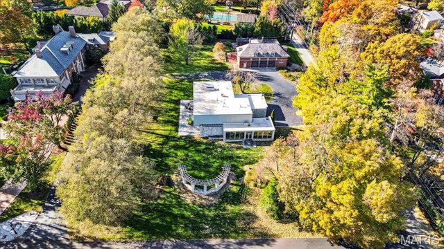 12 E Brentmoor Park, Clayton, MO 63105