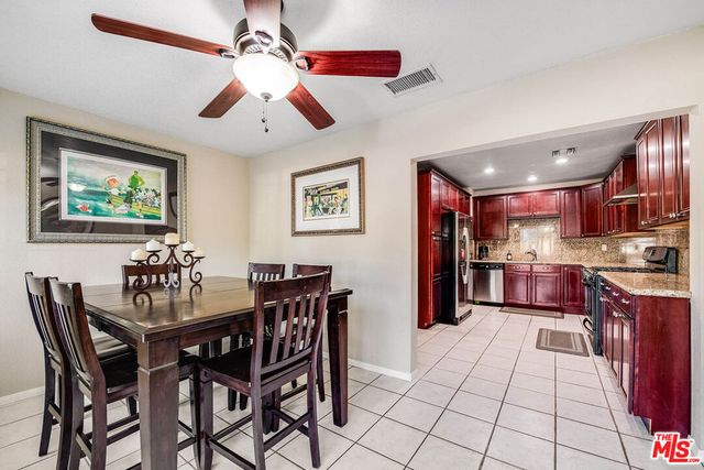 537 Stanford Road, Burbank, CA 91504