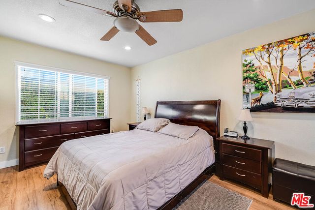 537 Stanford Road, Burbank, CA 91504
